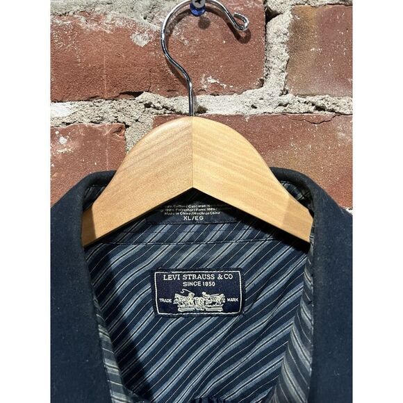 Levi Mens Blue Long Sleeve Button Up Heavy Shirt Size XL - Picture 3 of 3
